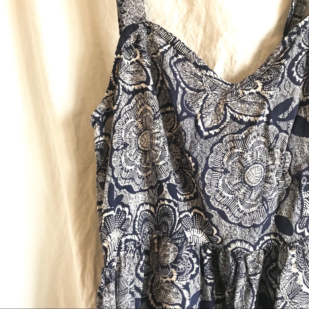 Forever 21 Blue Flower Top Size Small